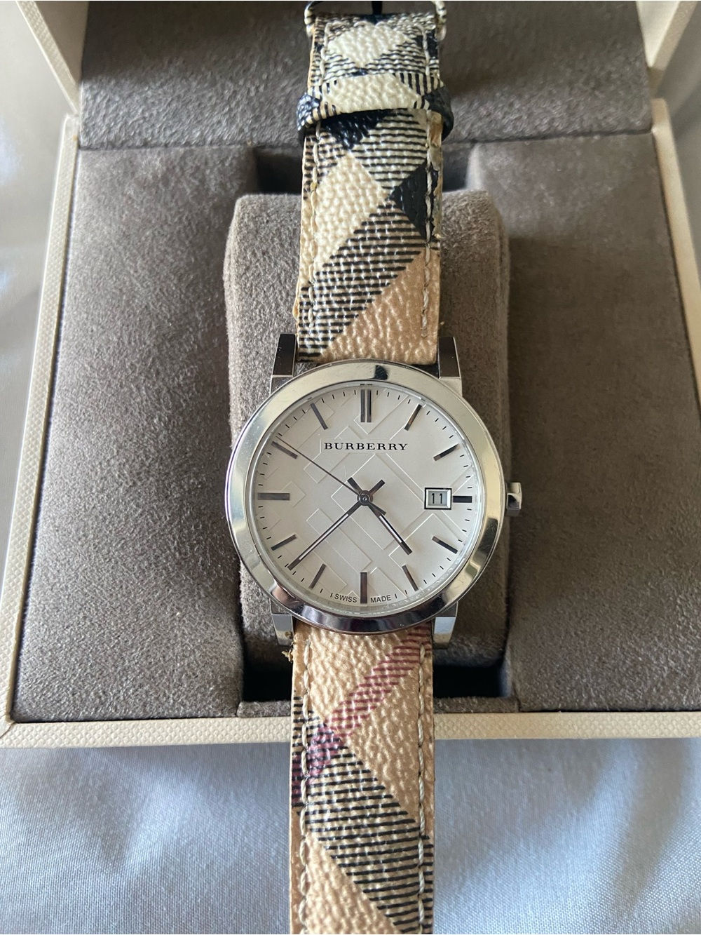 Burberry Authentic Beige Check Leather Strap Watch with Silver Case.